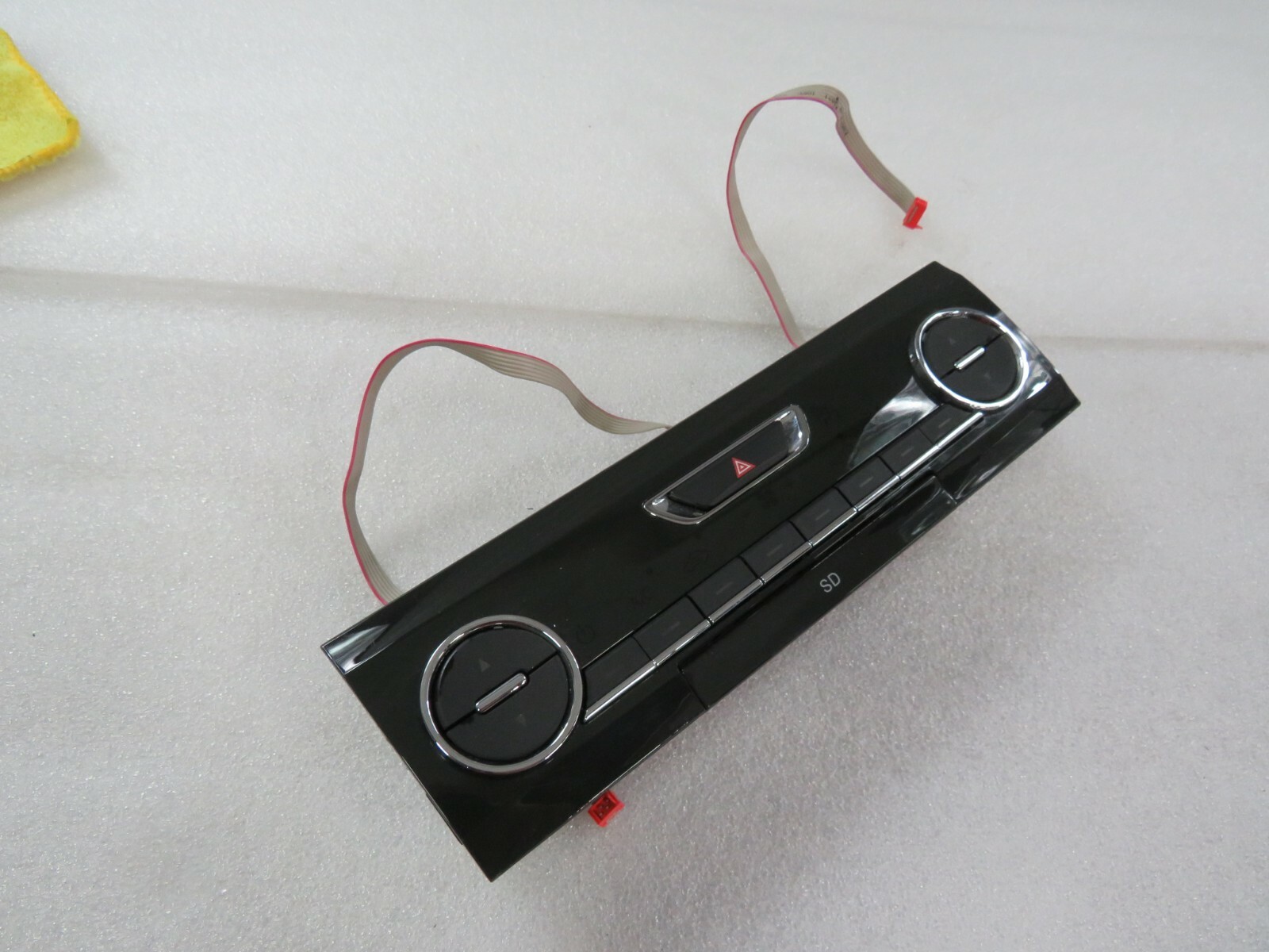 Maserati Quattroporte, Temperature Control Unit, Black Face, Used, P/N 670012554