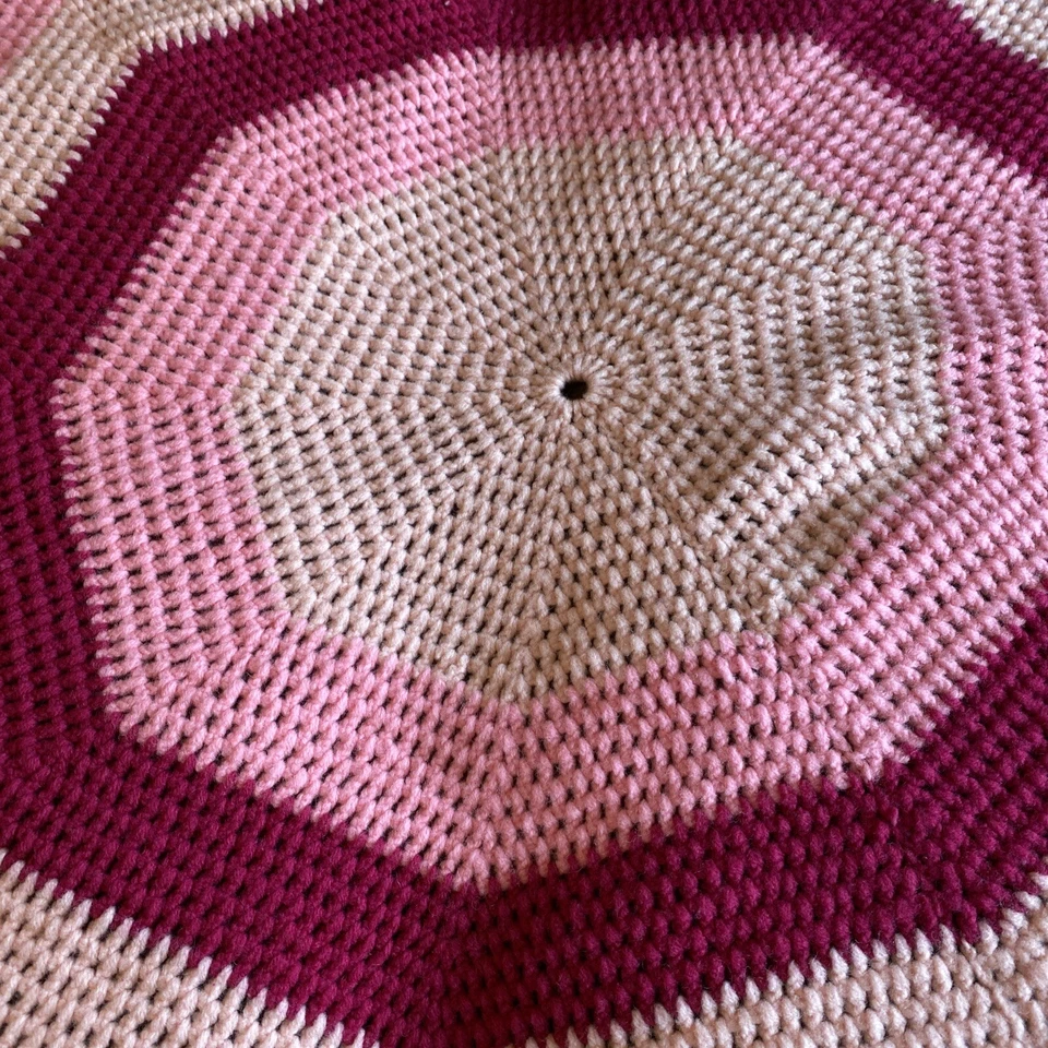 Crochted Circular Pink Baby  Afgan - 52” - Image 2 of 3