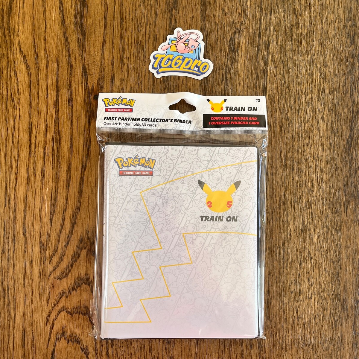 pokemon jumbo card binder 25th anniversary First Partner 25th Celebrations Jumbo Card Collector's Binder + Pikachu Exclusiv