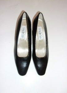 villager liz claiborne shoes