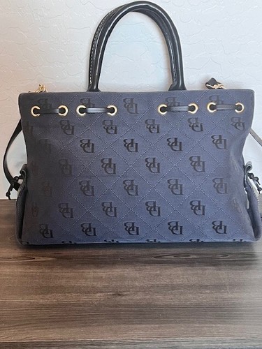 Auténtico bolso de mano Dooney & Bourke 2008 azul marino con borla de lona con monograma - Imagen 2 de 7