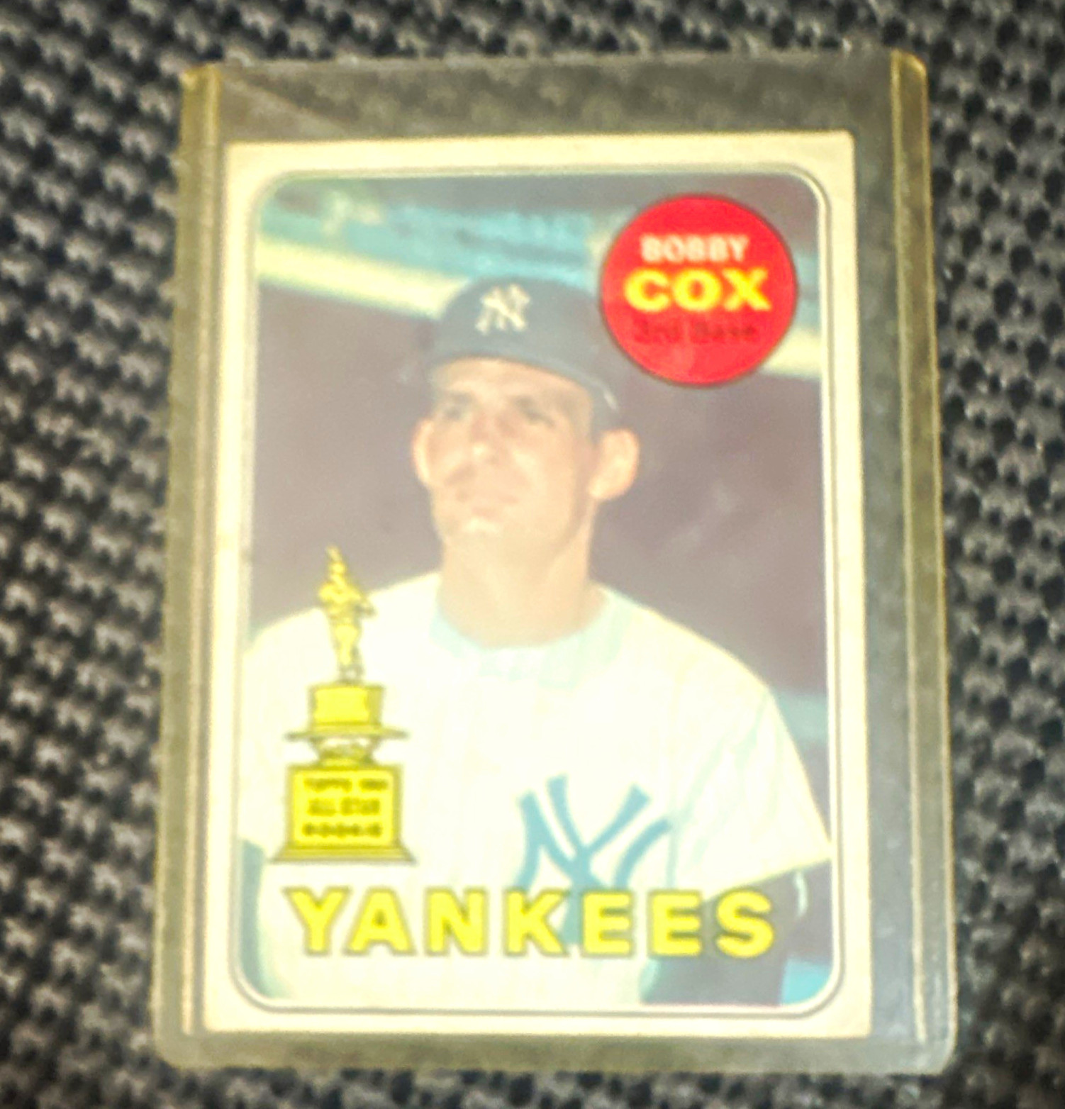 Topps 1969 Topps Bobby Cox Rookie #237 New York Yankees MLB Baseball Card