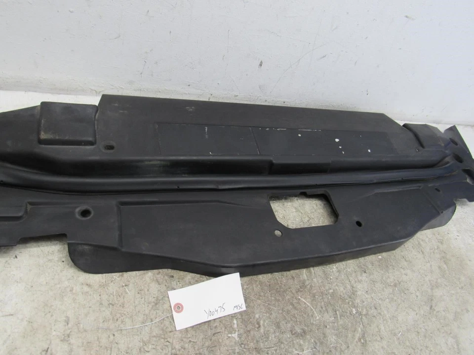 2000 Lincoln Navigator radiator core support trim plastic sight shield cover OEM Foto 3 de 4