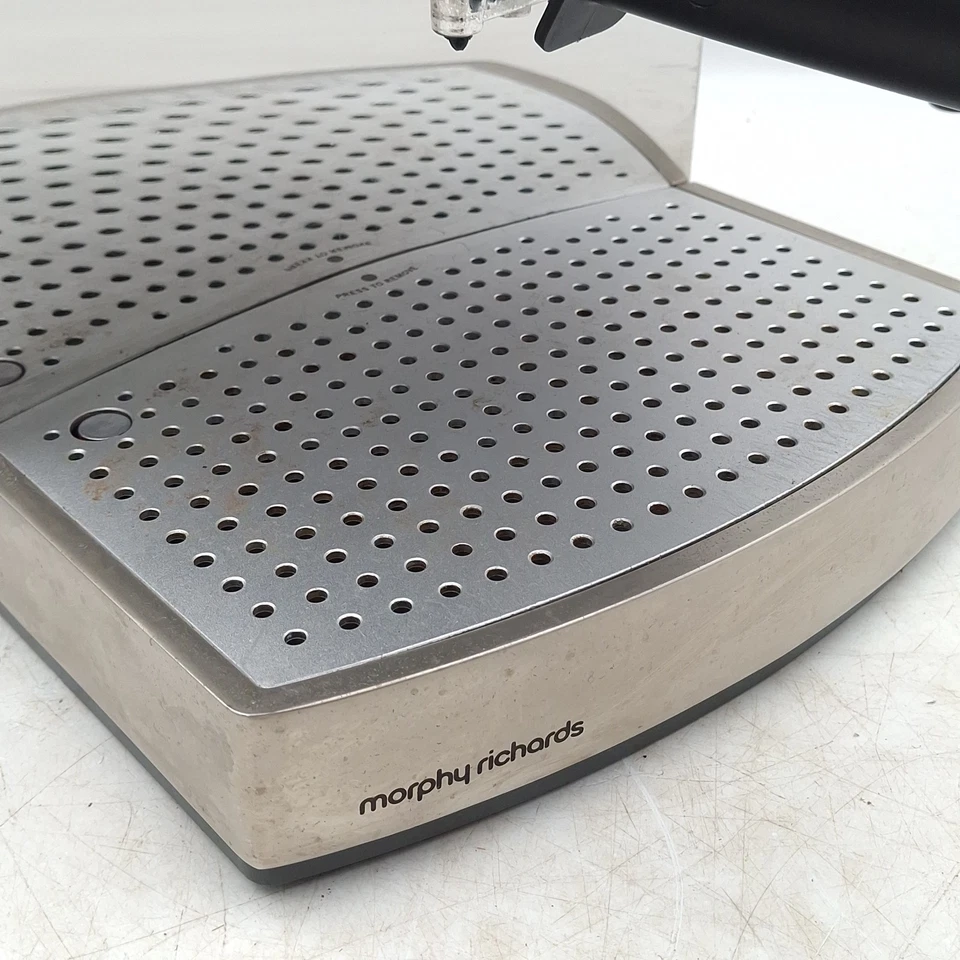 Máquina de café espresso Morphy Richards 47505 Roma espumador de leche Foto 3 de 4