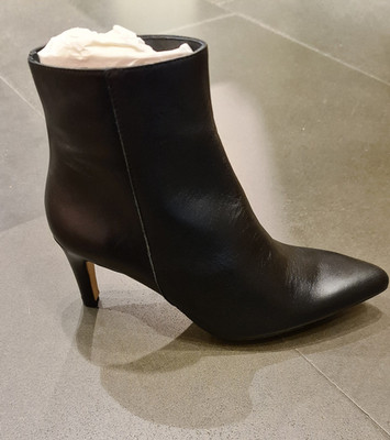 Napa Negro Brillo X-681   Schwarz  Stiefeletten 39 ungetragen  zum halben Preis