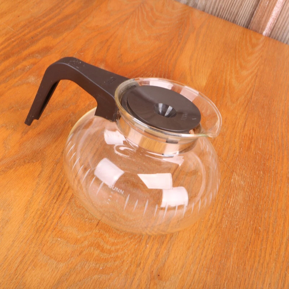 Jarra de repuesto de vidrio Bunn para cafetera mango con tapa marrón Foto 2 de 4