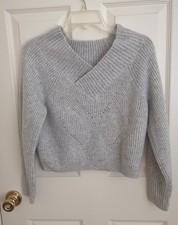  98 NWT Express Women Sweater Metallic Gray V-neck Pullover Soft Knit Warm XS