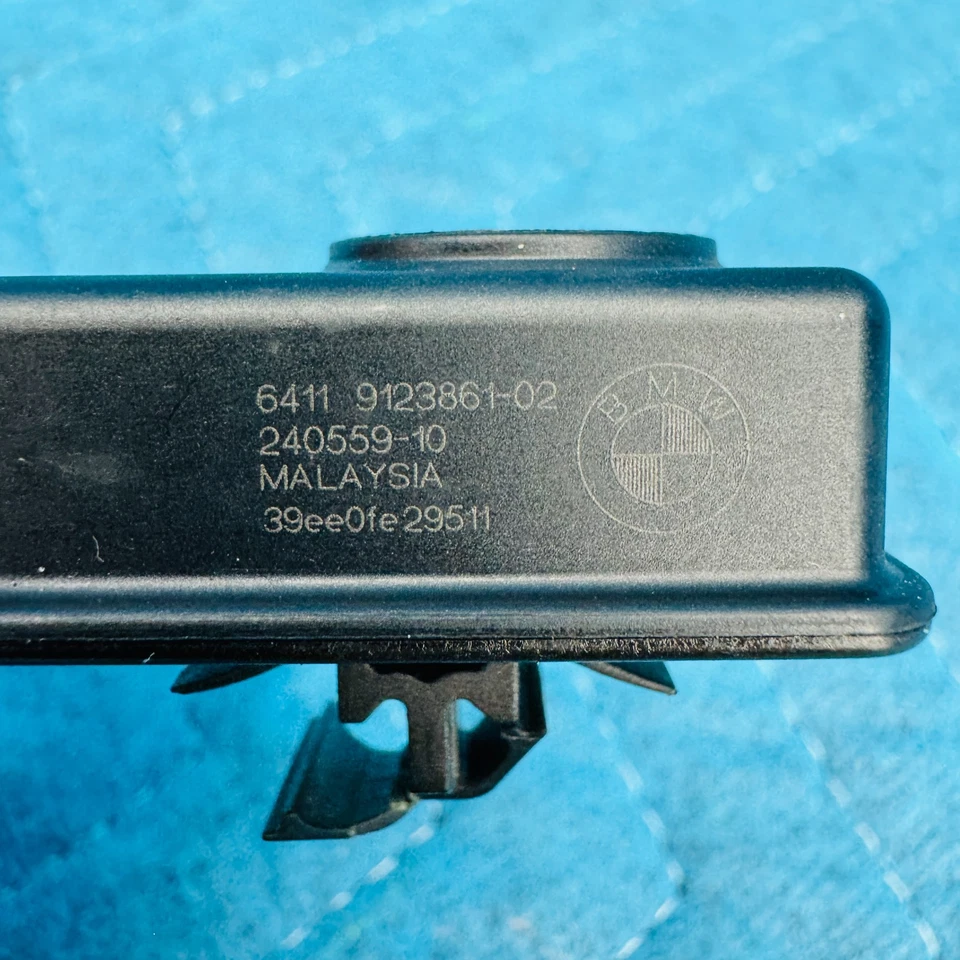 Sensor de temperatura del aire interior delantero BMW 650i 2012-2017 OEM 64119123861 Foto 2 de 4