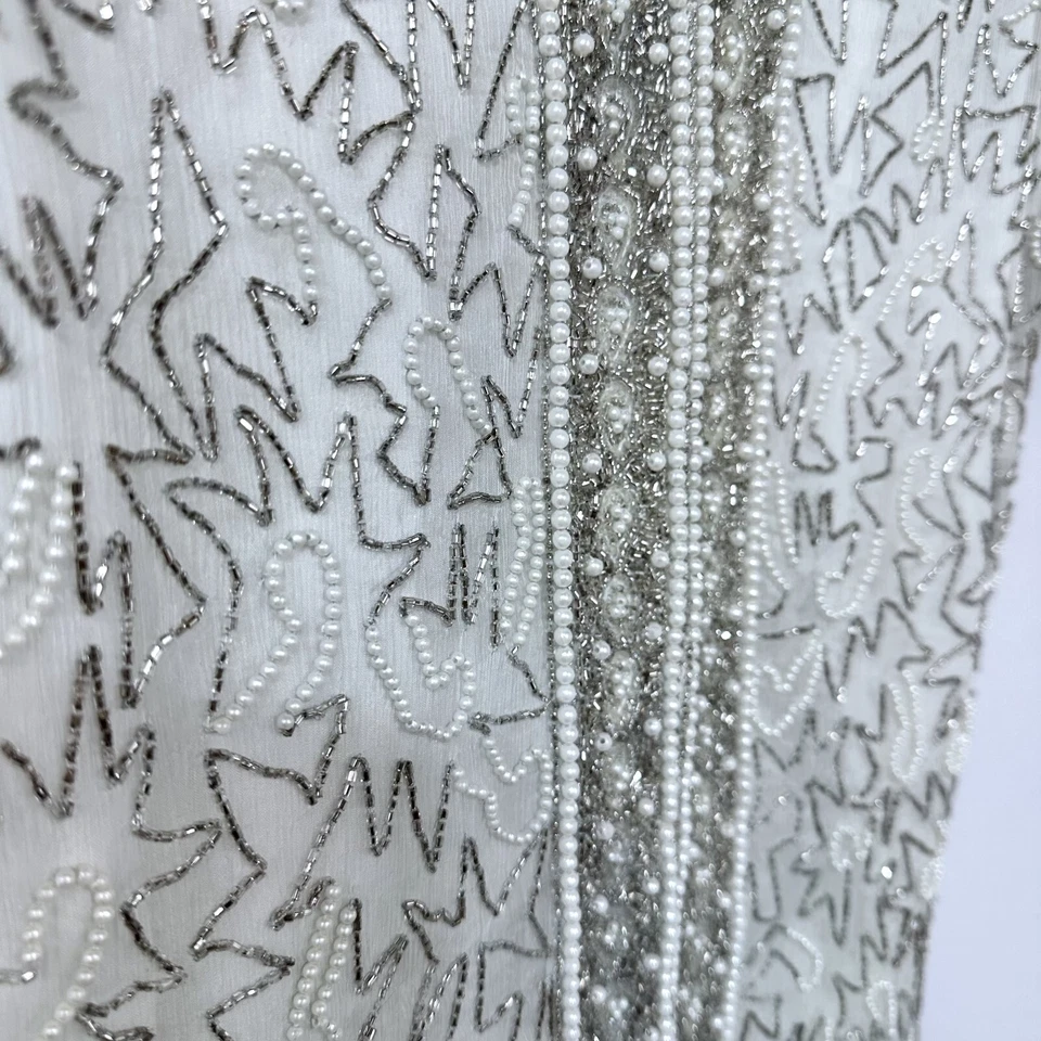 Blazer corto nupcial Laurence Kazar blanco perla plata seda cuentas talla pequeña Foto 3 de 4