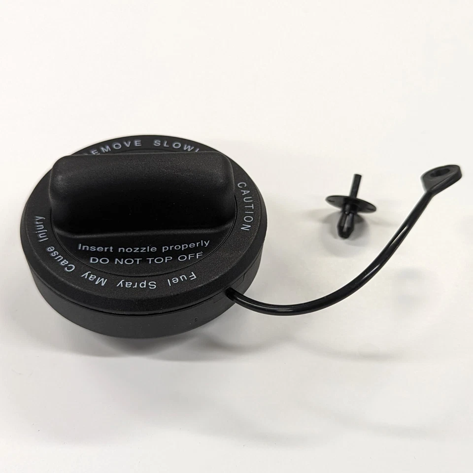 ACTUALIZADO CHRYSLER CROSSFIRE Limited o SRT6 NUEVO Tanque de combustible Tapa de llenado de gasolina Mercedes Foto 2 de 4