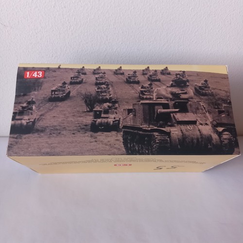 13-Tank Panzer M24 Chaffee 1st Armored Division Italy 1945  1/43 Altaya Diecast - Foto 2 di 6