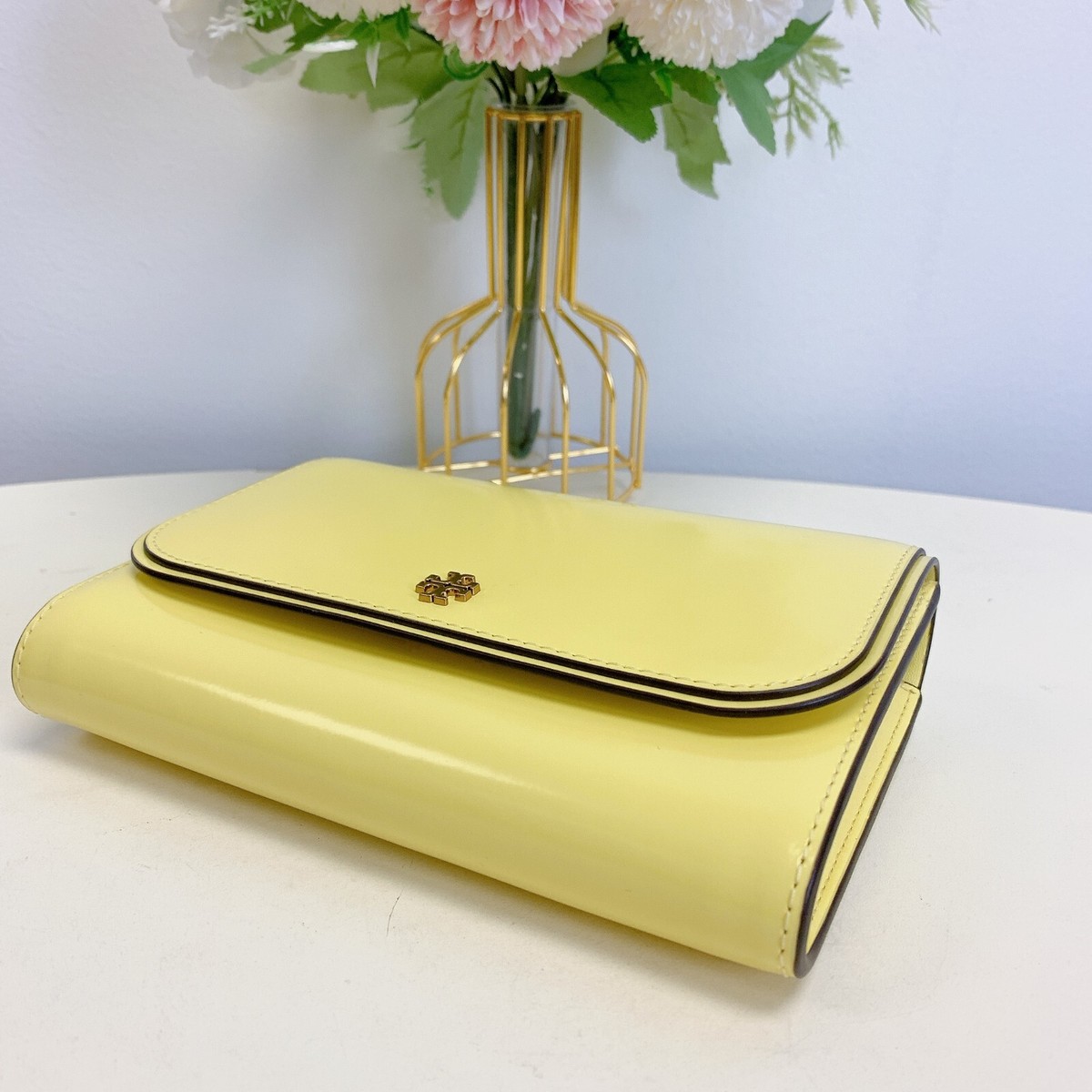 セール Tory Burch★上品なゴールド色 Emerson Mini Wallet Tory Burch Women's Emerson Saffiano Leather Zip Around Small