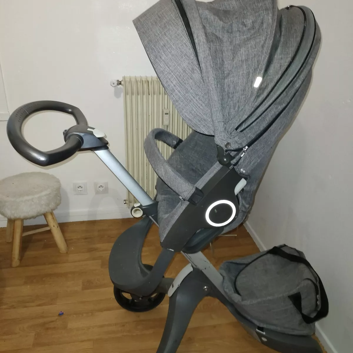 Poussette stokke xplory très bon état - utilisé quelques fois.