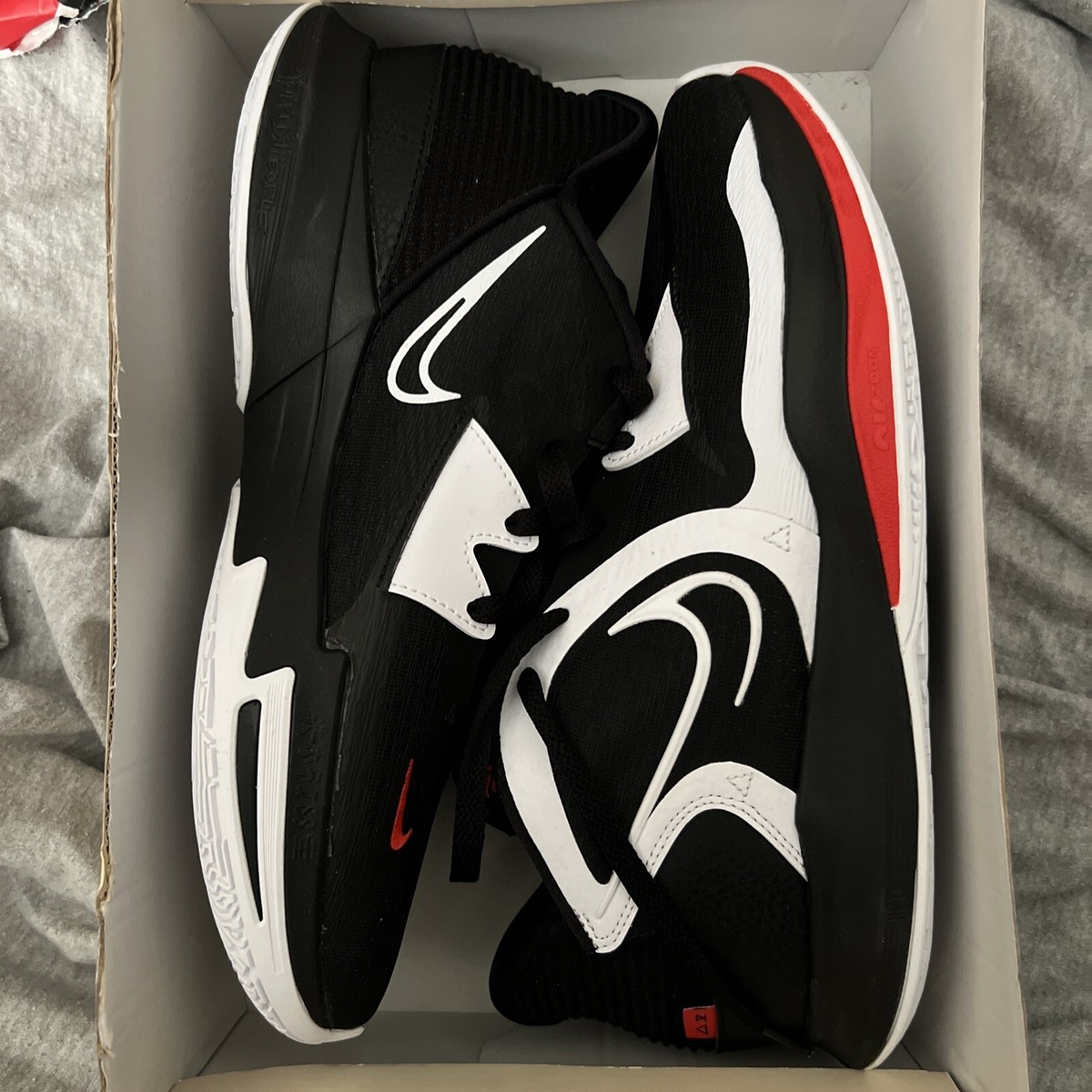 DJ6012-001] Mens Nike Kyrie Low 5  display picture 1