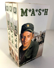 MASH - Season 2 (VHS, 2002, 3-Tape Set) Box Set Classic Television Alan Alda