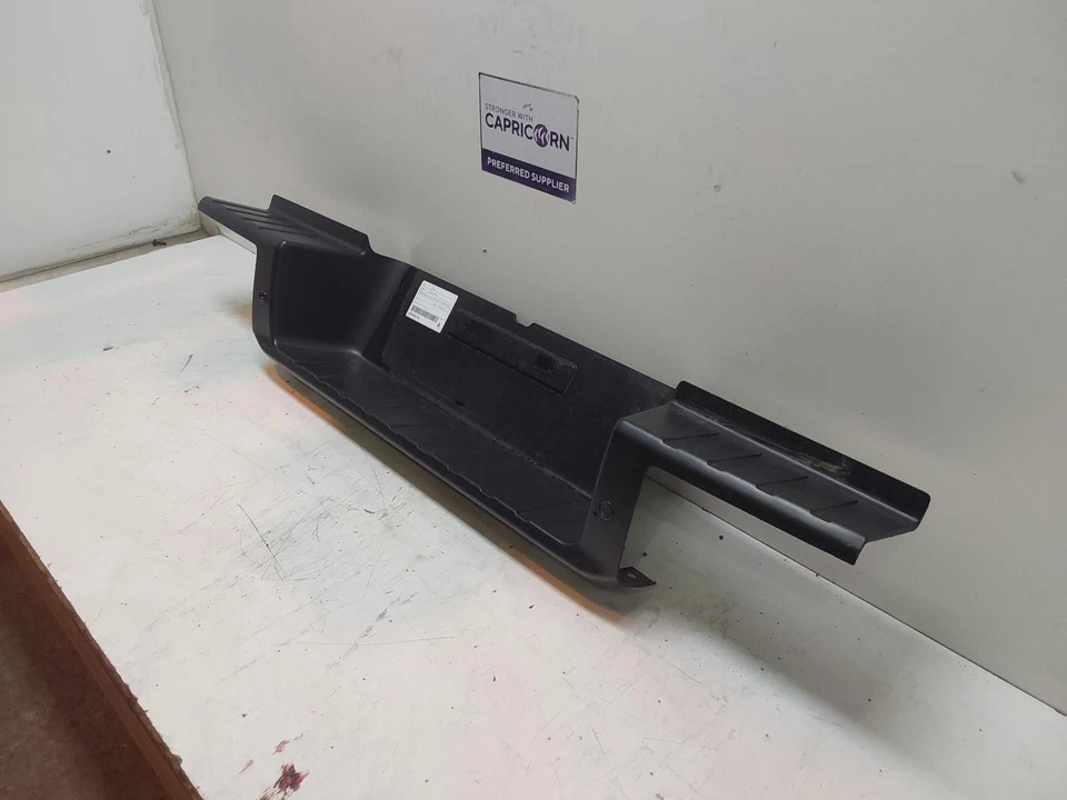 ISUZU DMAX REAR BUMPER BUMPER BAR PLASTIC STEP COVER ONLY, W/ PARK SENSOR TYPE, - image 3 of 4