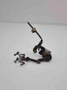 MERCEDES-BENZ E W211 Höhenstandsensor hinten links A0009053704 2.00 32436024