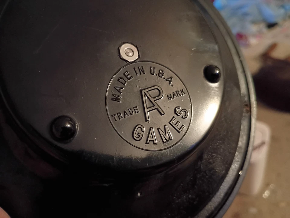 8" Vintage Bakelite Roulette Wheel Ap Games 900 Chips Ball Rumpp Leather Case - Image 3 of 4