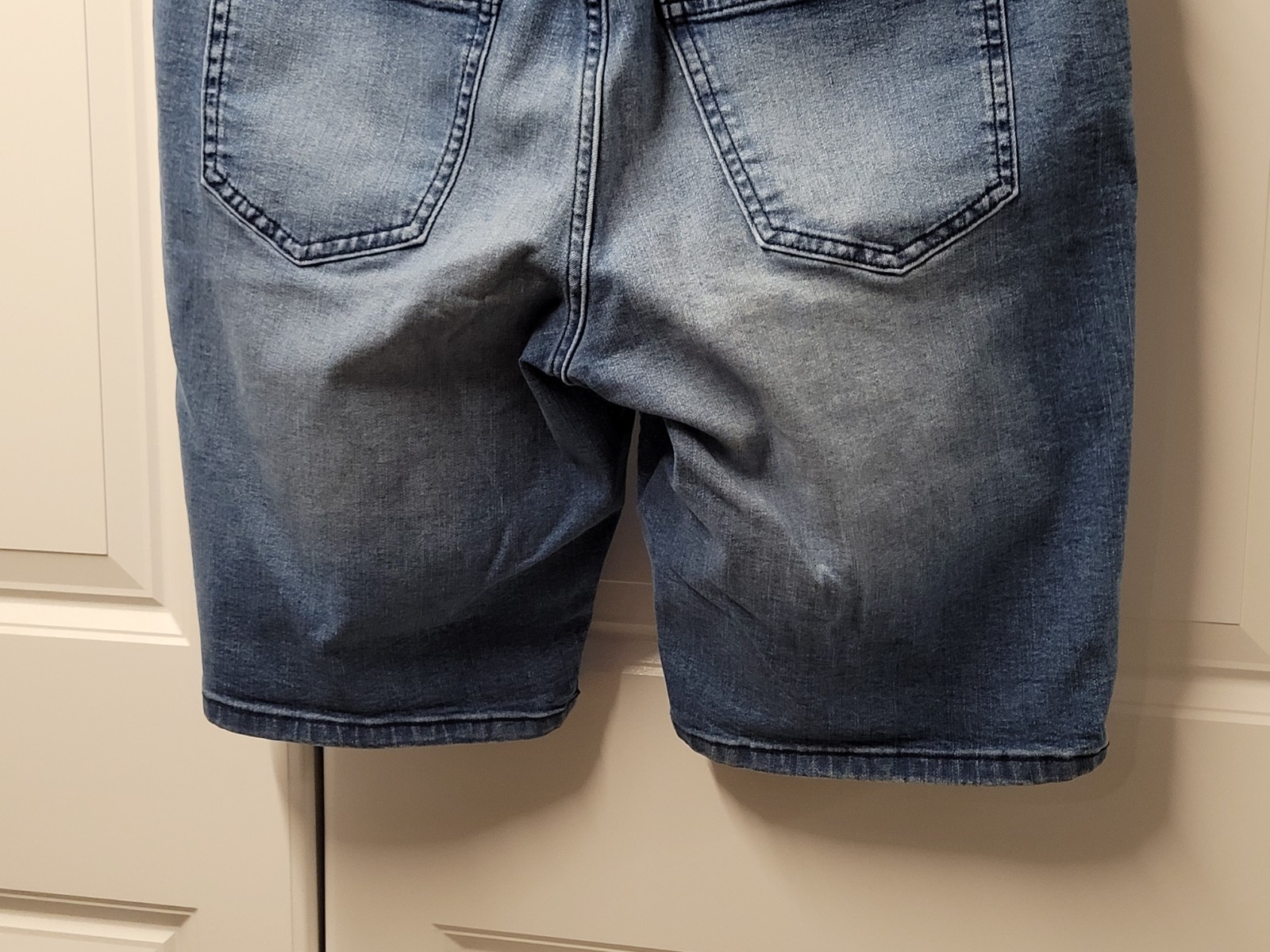 Calvin Klein Jean Shorts Women's Size: 10 Pockets City Short thumbnail 11