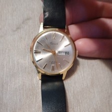 Cariole Swiss 17 Jewel Watch | Day/Date Vintage 70's Needs Battery Gold Plated!
