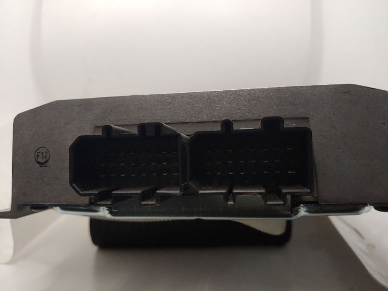 Bentley Flying Spur 2017 Front Amplifier