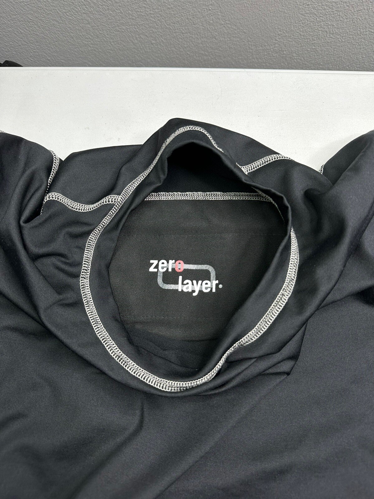 VOLT Resistance Zero Layer Heated Pullover Mens B… - image 5