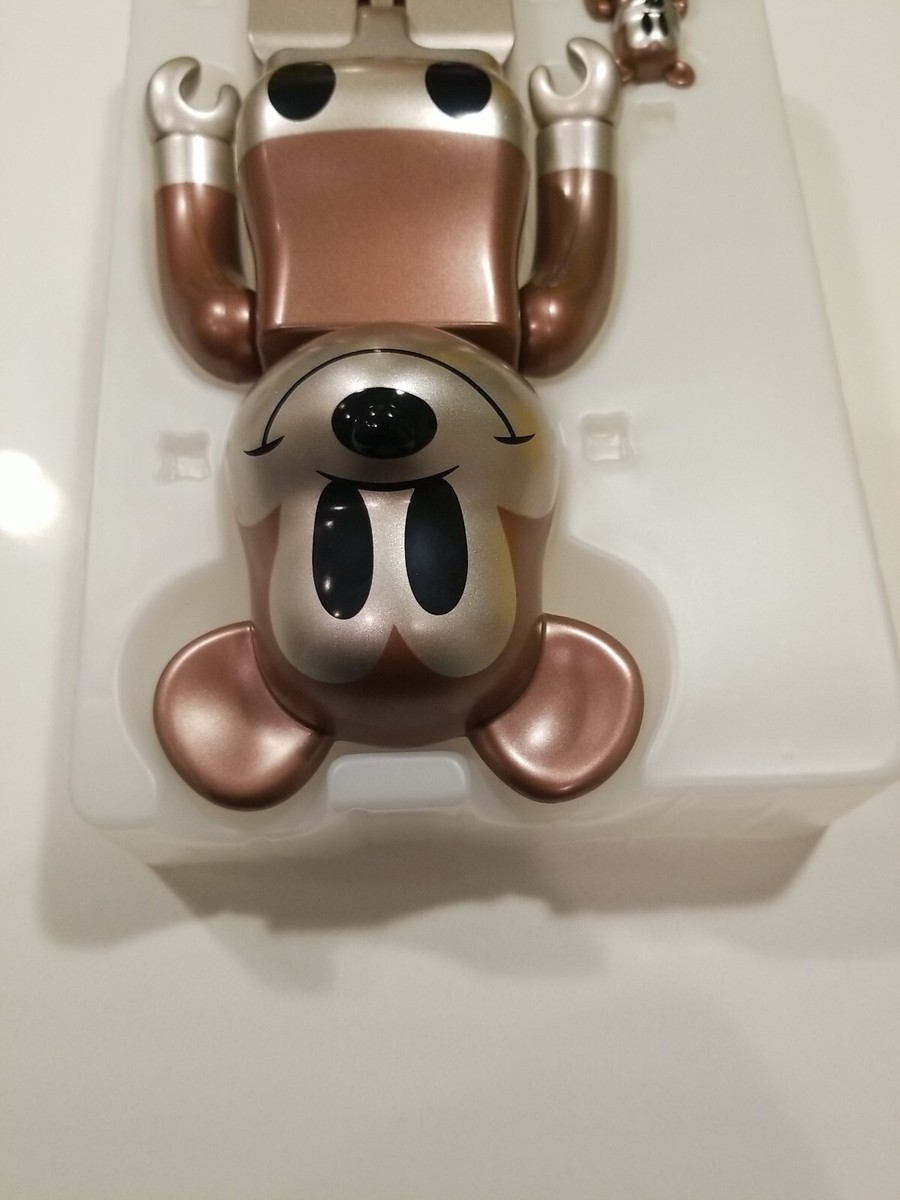 MEDICOM TOY - アメリカ NYC限定 Mickey Mouse × Undefeated ラス1 Medicom Toy x UNDEFEATED Mickey Mouse BE@RBRICKS | Hypebeast