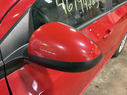 Used Front Center Interior Rear View Mirror fits: 2012 Chevrolet Sonic Front Cen - Picture 9 of 24