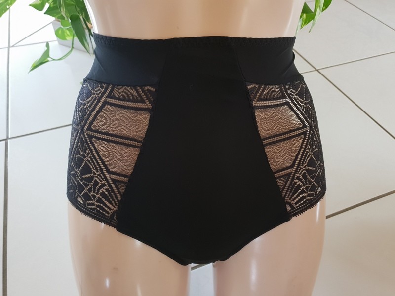 Culotte Haute Antinea Lise Charmel - Taille 38, Dentelle Noire, Modèle Arty, Neuve Avec étiquettes