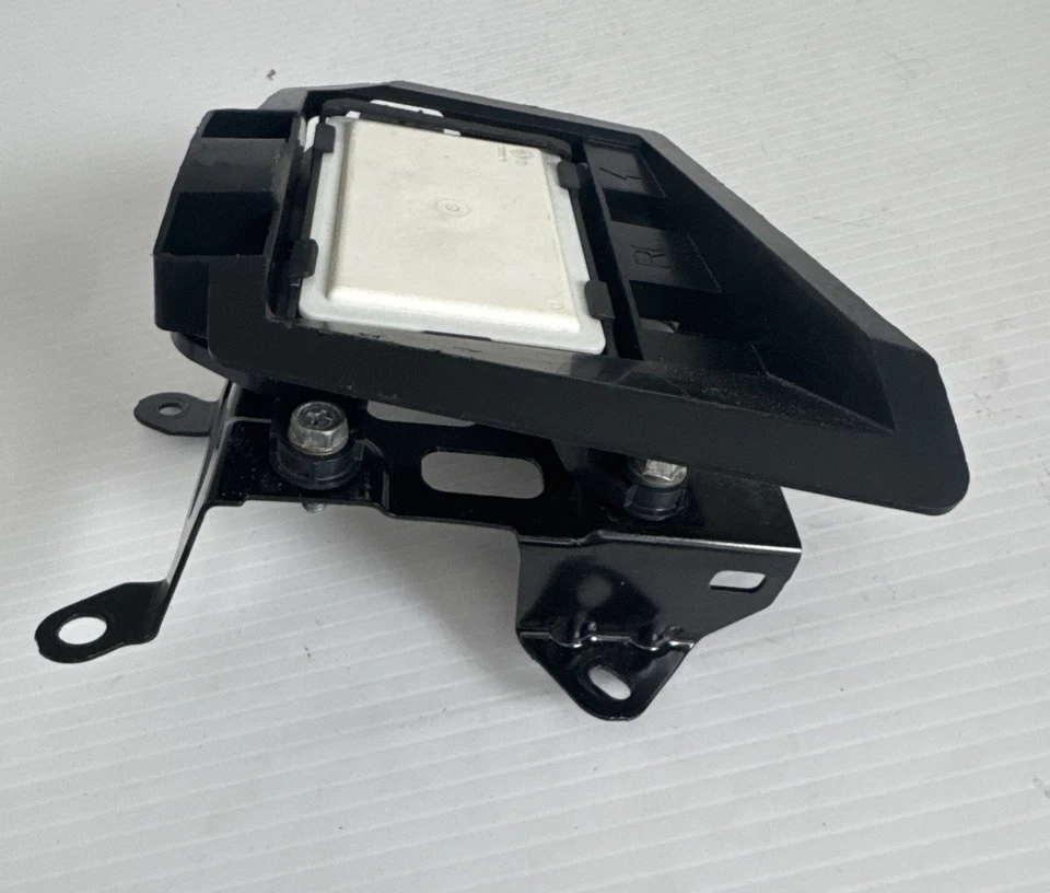 2023 - 2025 Honda HR-V Left Blind Spot Radar Sensor 8S461-3W0-A11 OEM K0053 - Image 3 of 4