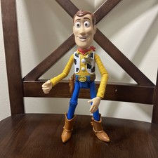 Disney Pixar 2017 Toy Story Talking Woody Works 9" Action Figure Poseable