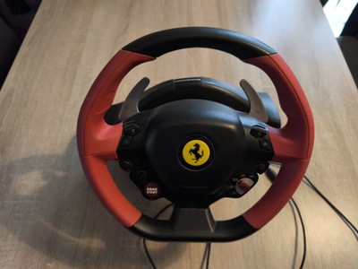 Thrustmaster Ferrari 458 Spider Lenkrad mit Pedalen für Microsoft Xbox One 