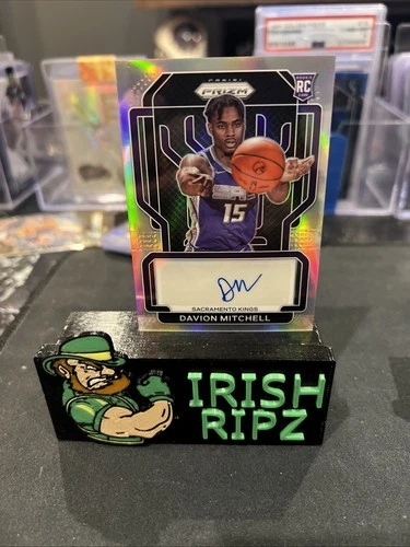 2021-22 Panini Prizm - Rookie Signatures Davion Mitchell #RS-DMI Silver Prizm