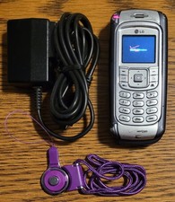 LG V / VX9800 - Silver and Gray  Verizon  Very Rare Flip Phone - Bundled