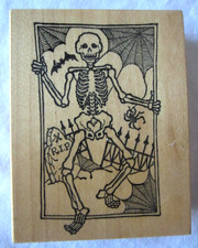Halloween Skeleton Bat Spider Grave Yard Petaluma CA RUBBER STAMP PSX K-422 USA