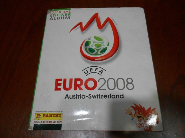 Leeralbum album INTERNATIONAL VERSION 100 Tüten packets Panini EM Euro 2012