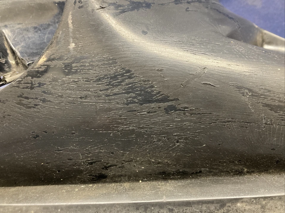 Yamaha VMAX 600 ST 1994 lado izquierdo delantero plástico nariz vientre cubierta negro usado Foto 4 de 4