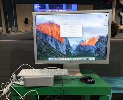 Mac Mini Server 1 Tb System With Apple Cinema Display Ebay