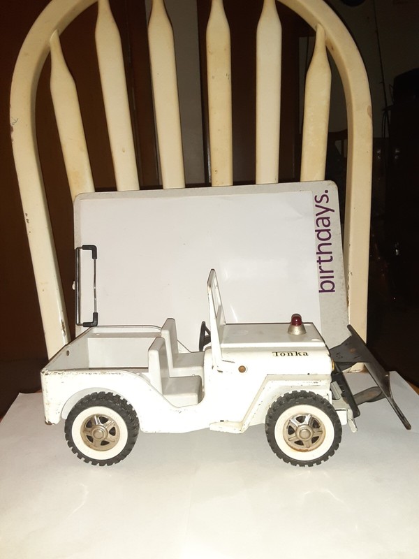 Vintage 1960's pressed steel tonka AA jeep/truck wrecker with plow made in USA 