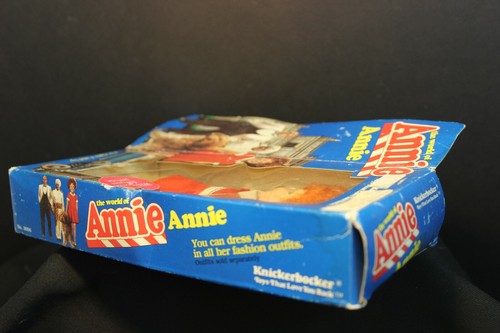 Vintage - The World of Annie - Annie doll - 6" tall - By Knickerbocker - #3856 - Picture 5 of 7
