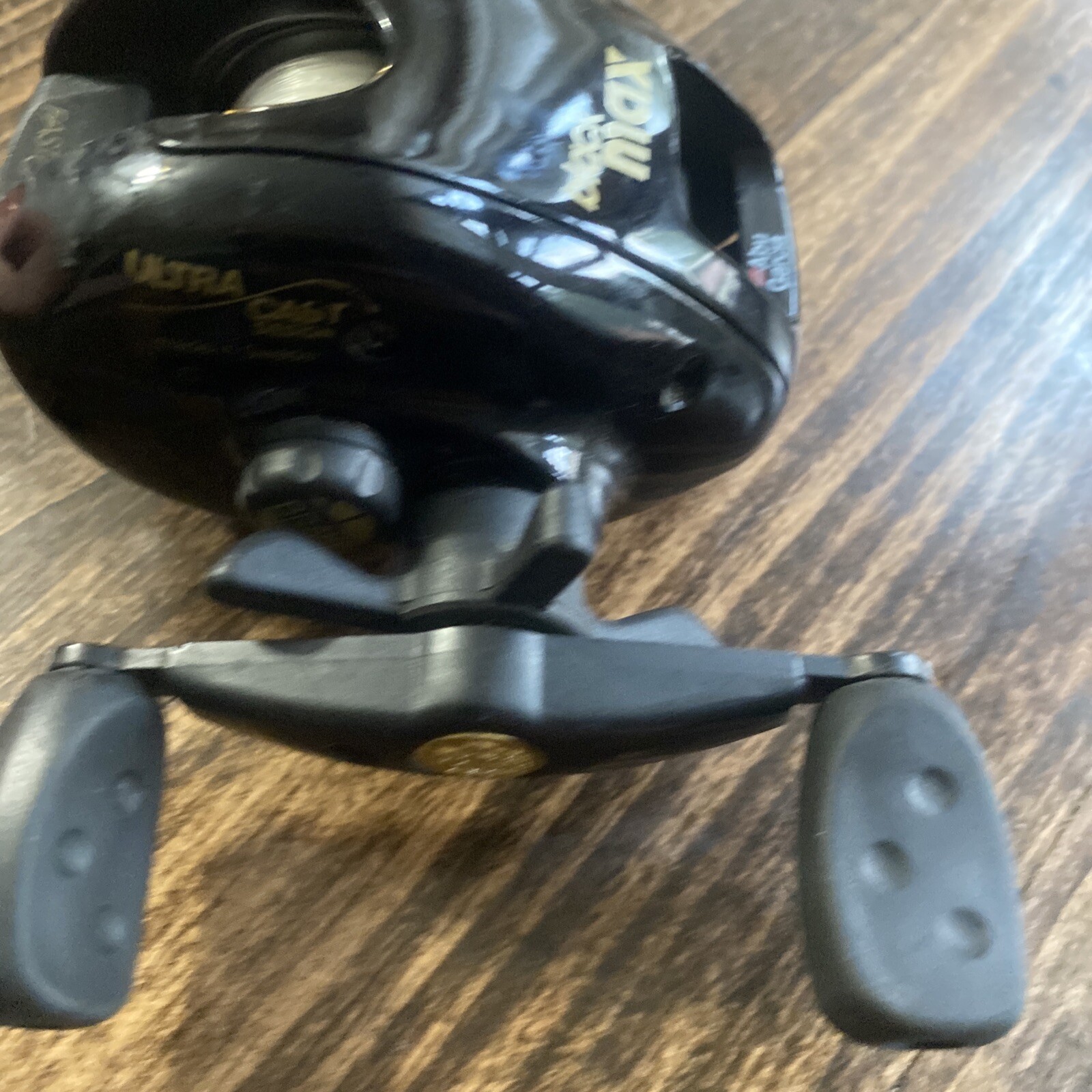 Abu Garcia Black Max Ambassadeur with Fast Cast/Ultra Cast Design