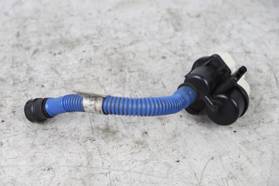 2017-2020 MASERATI GHIBLI FUEL EMISSION SYSTEM LEAK DETECTION PUMP & HOSE OEM - Image 2 of 4