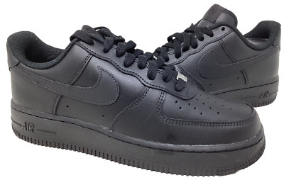 Nike Men's Air Force 1 '07 Black Lace Up Sneakers Sz:8.5 #CW2288-001 171M
