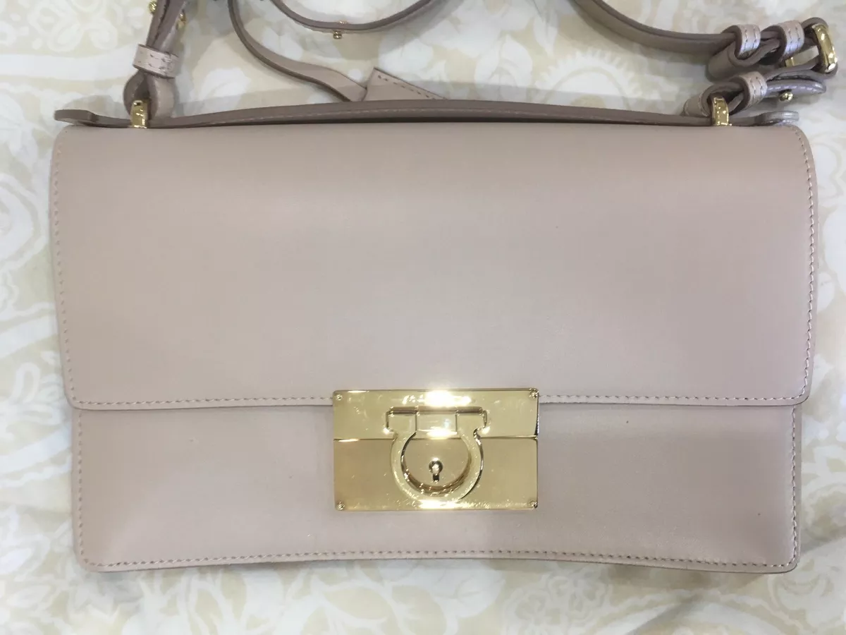 Ferragamo aileen best sale