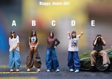 Miniature Figure Baggy Jeans Girl – Street Style Trendy Outfit Scale 1/87 1/64