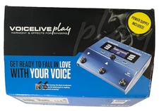 TC-Helicon VoiceLive Play Vocal Effects, MP-76 Mic, XLR cable bundle