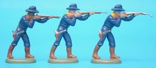 BRITAINS 7th Cavalry Toy Soldiers - painted plastic - 1/32 scale HONG KONG