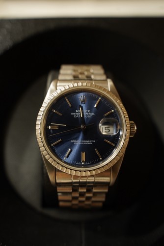 Rolex Datejust 16220 36mm Stainless Steel Sunburst Blue Dial Automatic Date