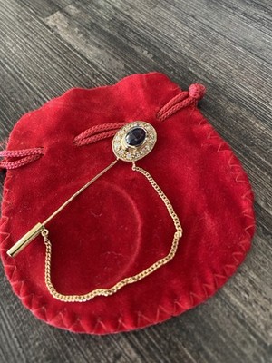 Krawattennadel 18 Karat Gold mit 14 Brillianten und 1 blauen Saph.   4.28 Gr.