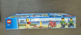 LEGO 4435 City Car and Caravan Set 2011 Brand New Sealed Retired Camper Bicycle